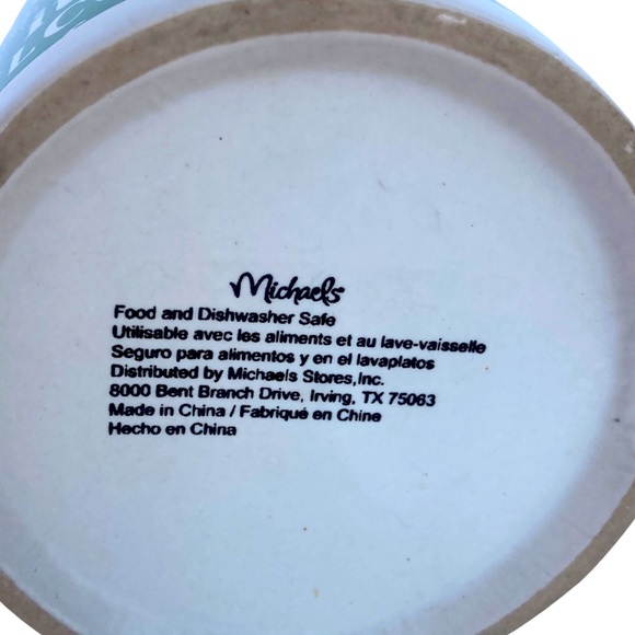 Michael’s Let It Snow Merry Christmas Holiday Mug - Picture 6 of 10